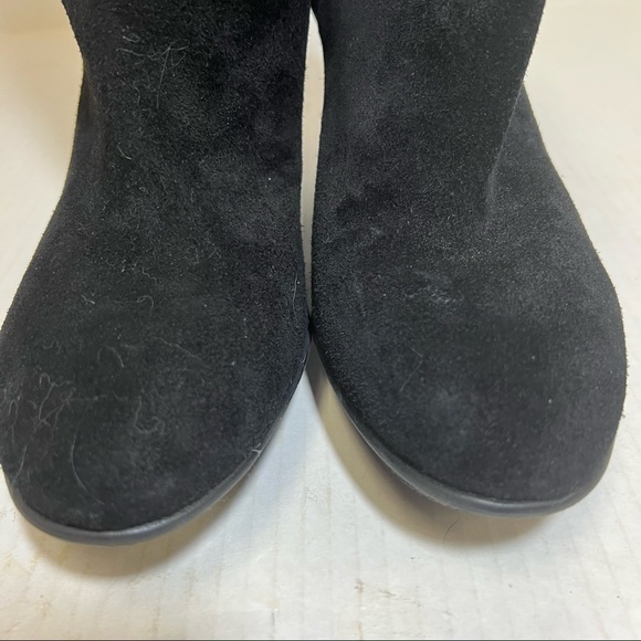 B Makowsky Black Suede Over the Knee Wedge Boots SZ 8M - Picture 5 of 10